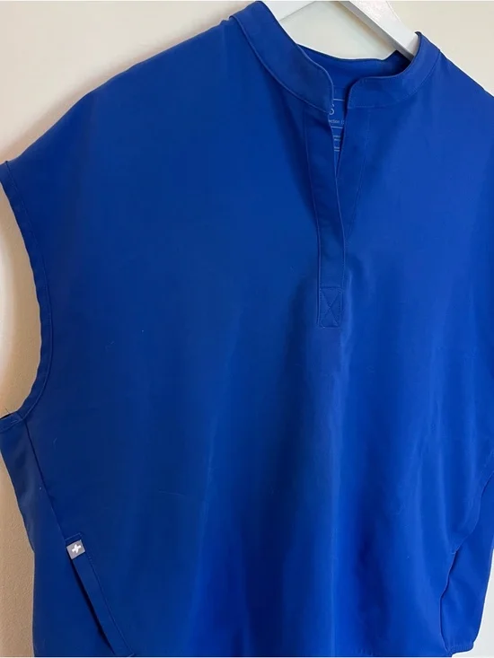 Figs Scrub Top Womens XXL Blue Rafaela Oversized Technical Collection Nurse - Picture 2 of 5